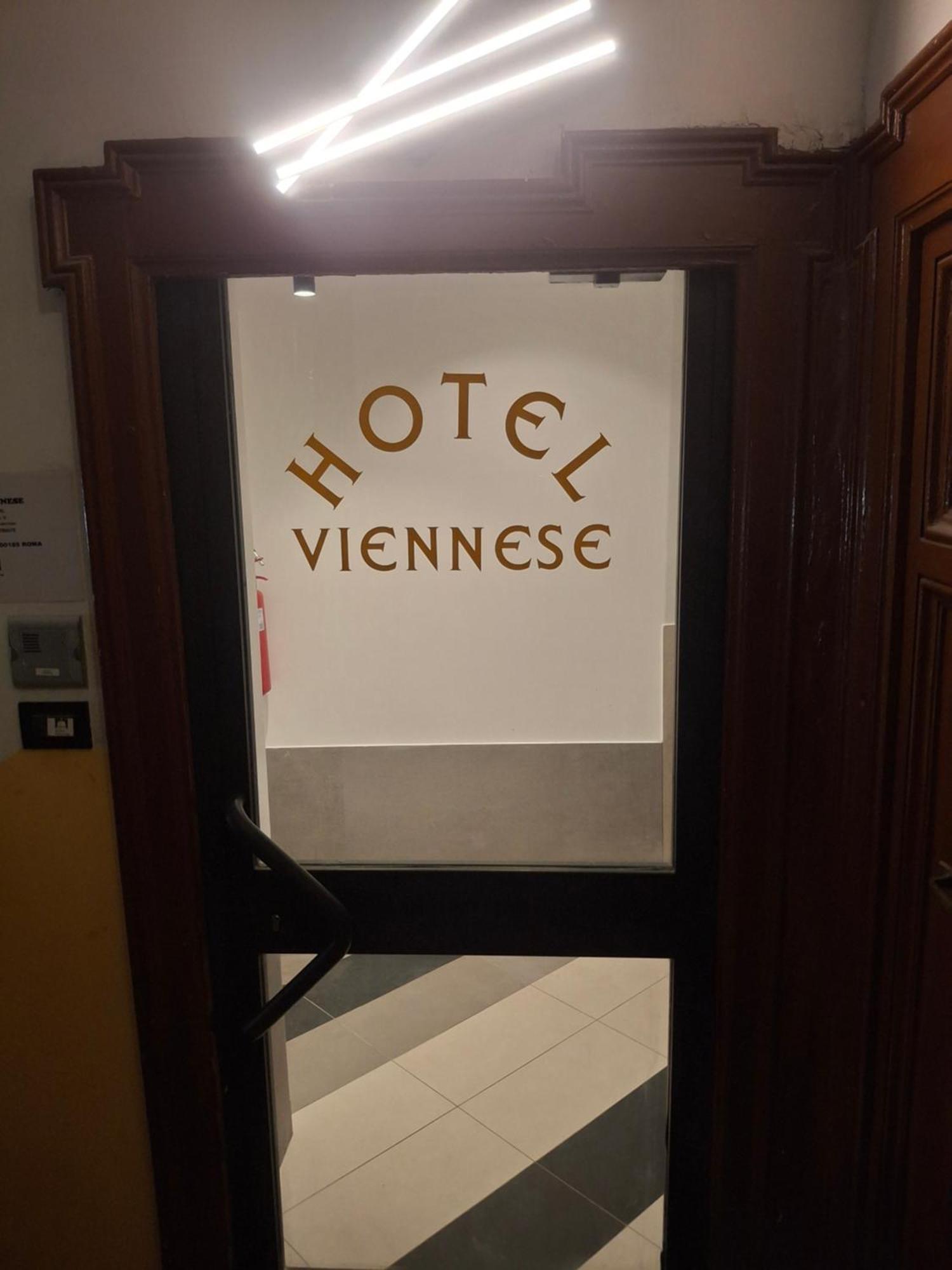 Viennese * Roma