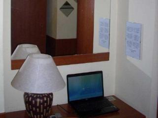 Viennese Hotel *