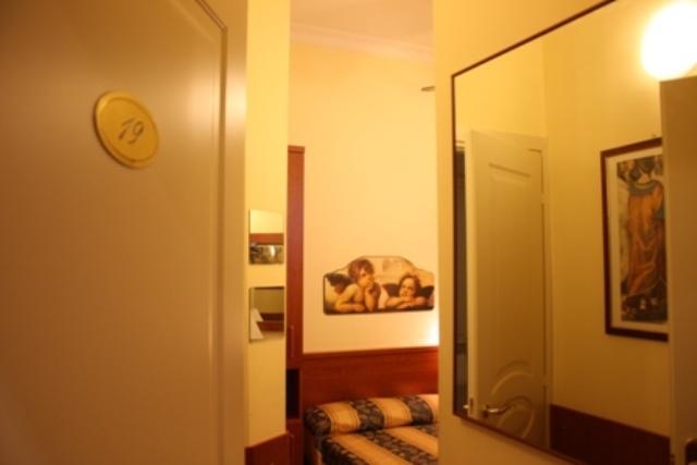 Viennese Hotel Roma