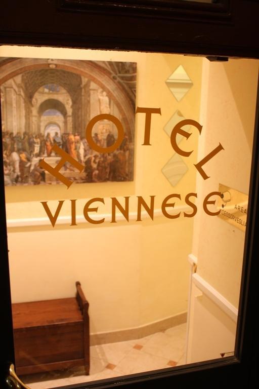 Viennese Hotel Roma